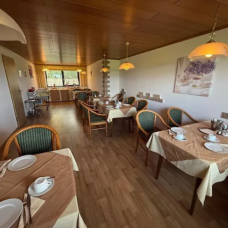Pensjonat Haus Am Waldrand 3*