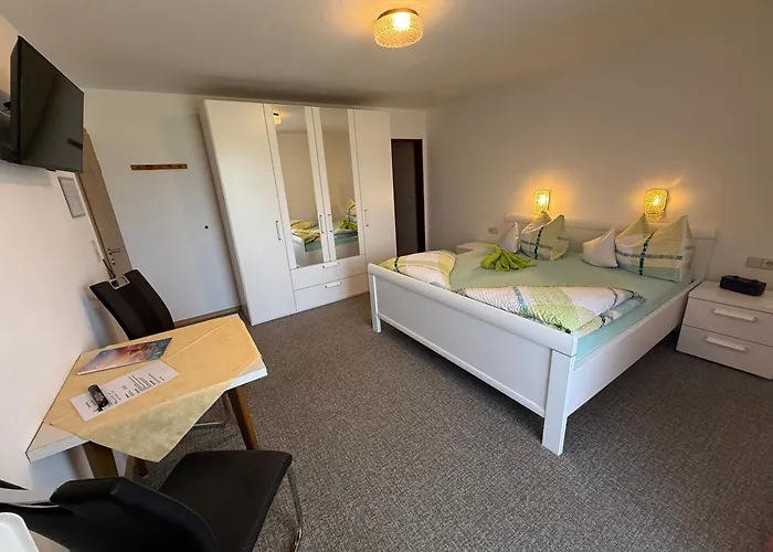 בית הארחה Haus Am Waldrand